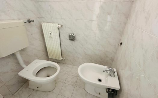 Appartamento in vendita in Via Paolo Magretti 19